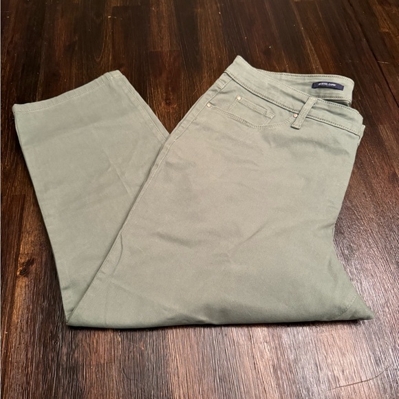 Charter Club Cool Olive Tummy Slimming Capri - Picture 3 of 8